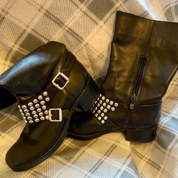 BCBGenearation Leather studded biker boot - Picture 3 of 5